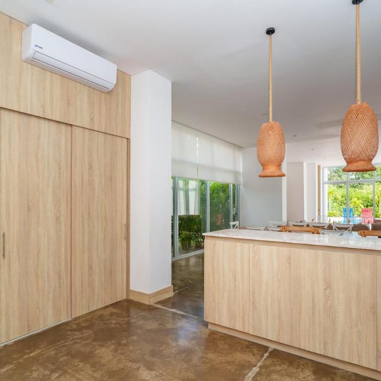 Beautiful 5BR Villa-Barú Private Pool-Beach club - Villa - 39