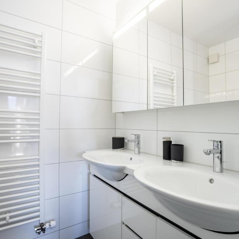 A&Y Alpenchique Apartment Davos - Apartment mit 3 Schlafzimmern und Bergblick - 24