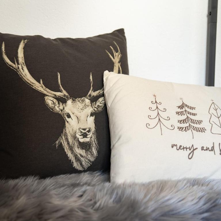 A&Y Alpenchique Apartment Davos - Apartment mit 3 Schlafzimmern und Bergblick - 33