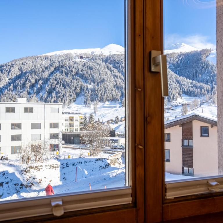 A&Y Alpenchique Apartment Davos - Apartment mit 3 Schlafzimmern und Bergblick - 48