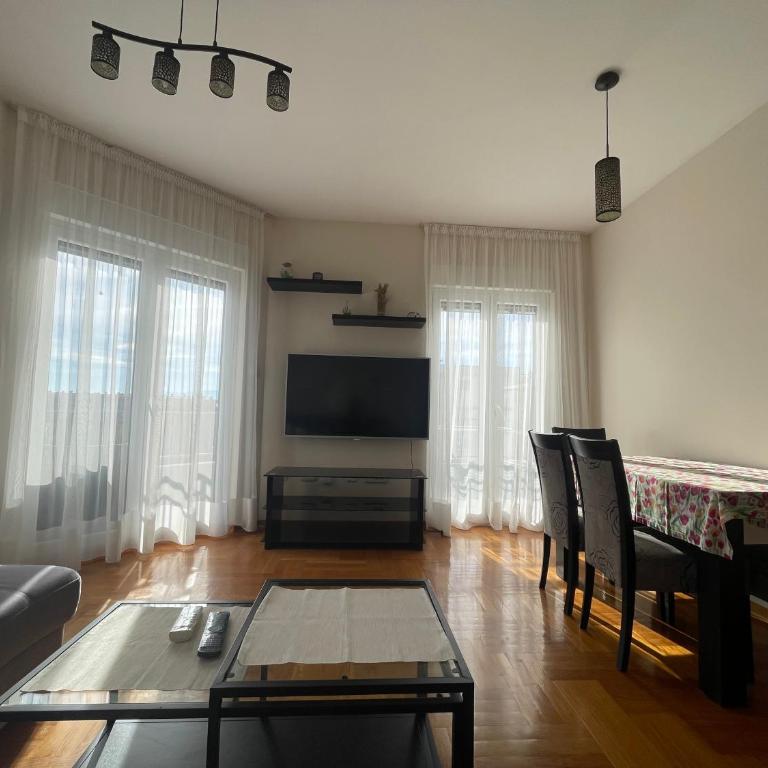 Sunny Corner Apartment - Obiteljski apartman sa dvije spavaće sobe s pogledom - 8
