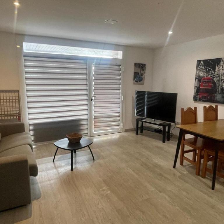 Apartamento cerca de la playa para 2/4 pers. en Roses - ES-204-76 - Apartment - 11