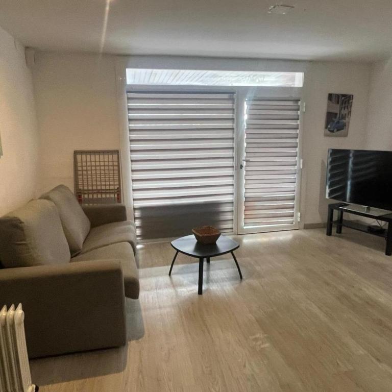 Apartamento cerca de la playa para 2/4 pers. en Roses - ES-204-76 - Apartment - 13