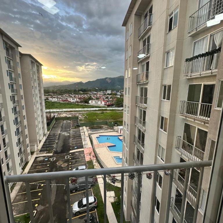 Moderno Apartamento con piscina Villavo Relax - Three-Bedroom Apartment - 20