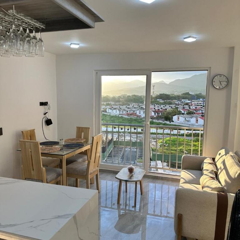 Moderno Apartamento con piscina Villavo Relax - Three-Bedroom Apartment - 22