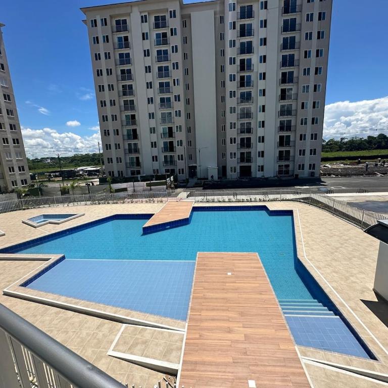 Moderno Apartamento con piscina Villavo Relax - Three-Bedroom Apartment - 13