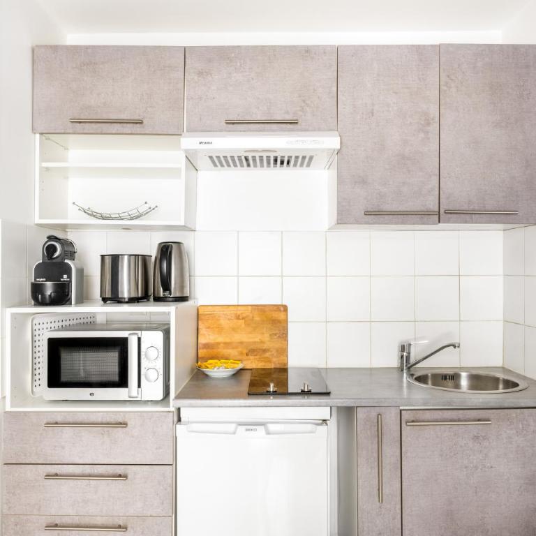 BnGo l Cosy et Calme l Métro B, 4 personnes - Apartment mit 1 Schlafzimmer - 3
