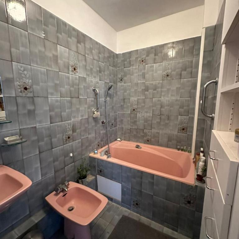 Charmant appartement 2 chambres - Apartamento de 2 dormitorios - 2