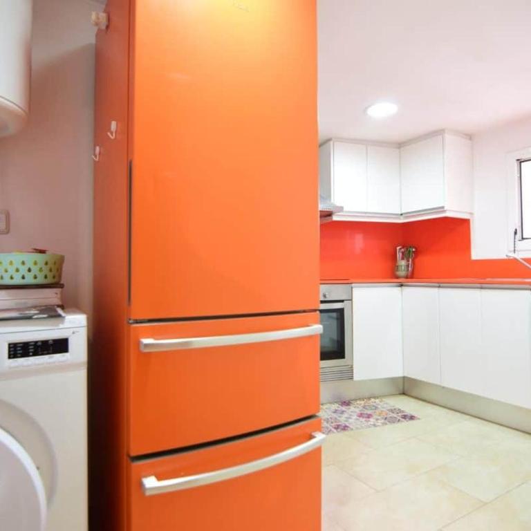 Apartment in the heart of Barcelona - Three-Bedroom Apartment - 10