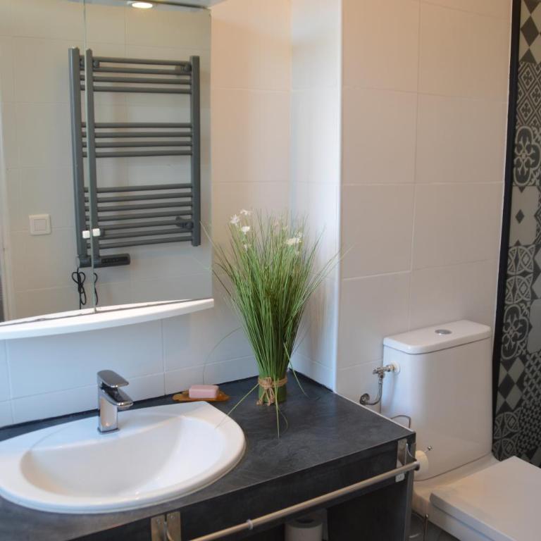 maison collioure - Three-Bedroom Vacation Home - 20