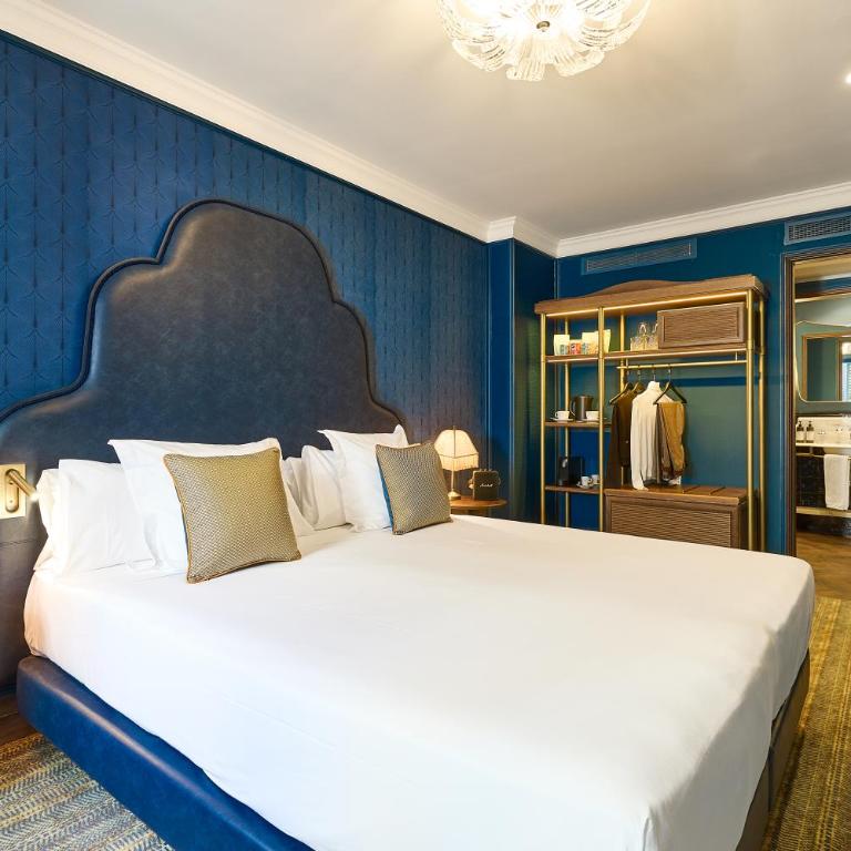 Hotel España Ocean Drive - Newly Renovated - Deluxe Room with Balcony - 4