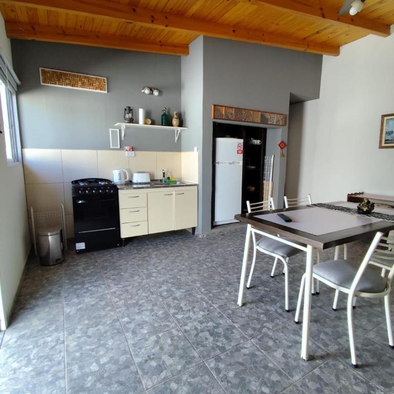 Los Cardos - One-Bedroom Apartment - 2