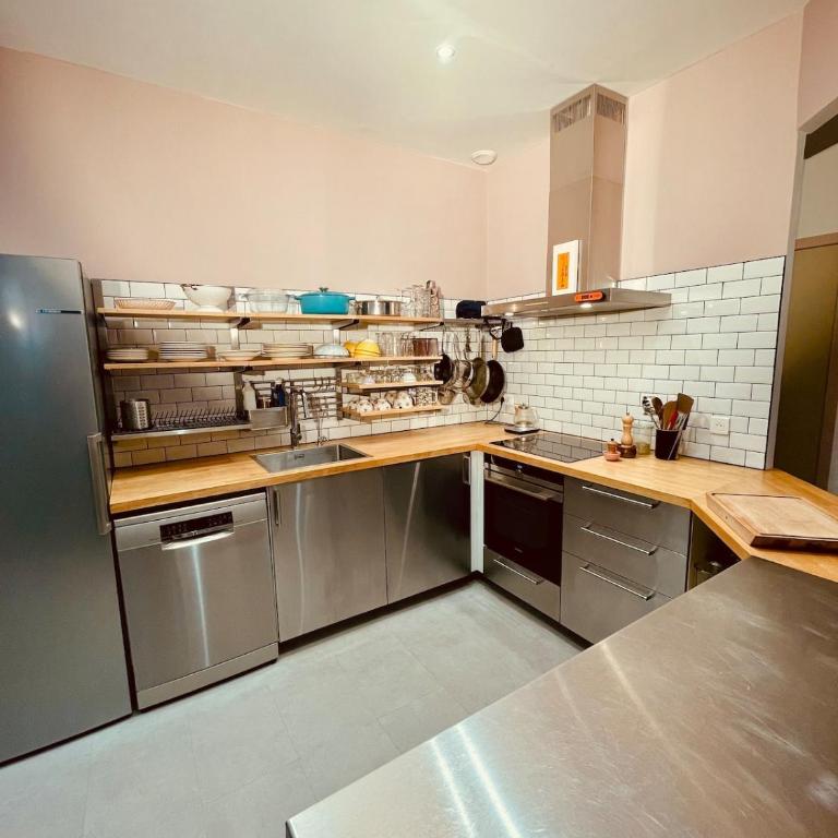 Elegant, renovated and colorful Lyon apartment - One-Bedroom Apartment - 3