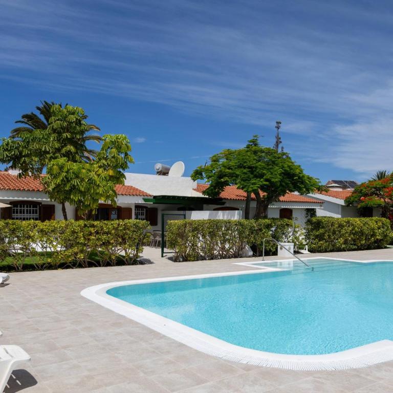 Bungalow con piscina en Maspalomas LC1 - Three-Bedroom Apartment - 5