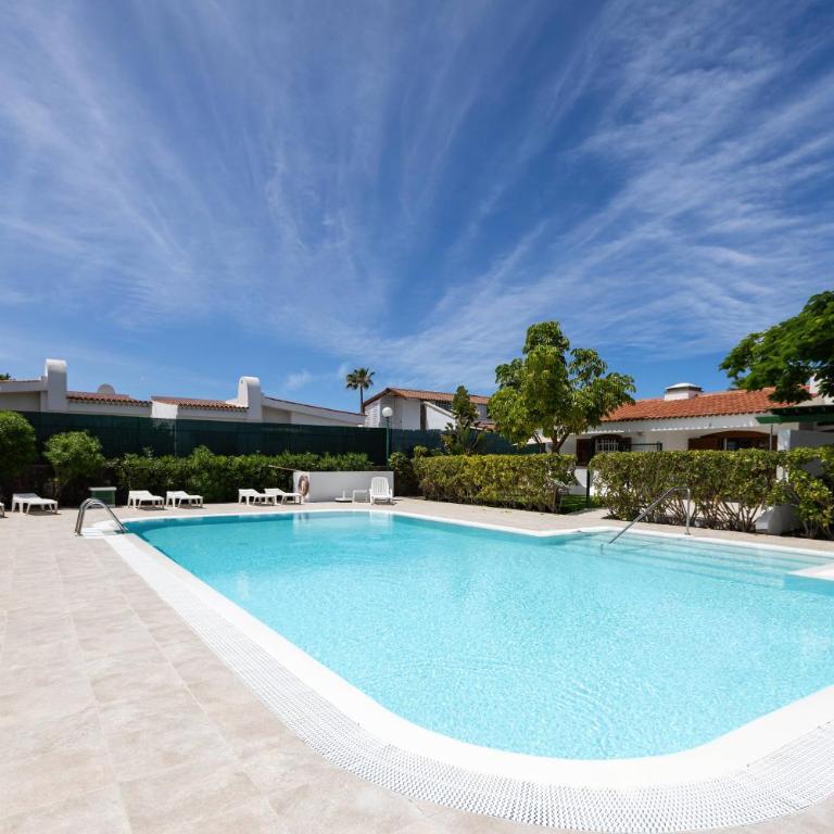 Bungalow con piscina en Maspalomas LC1 - Three-Bedroom Apartment - 10