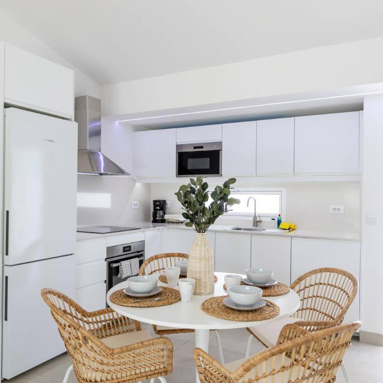 Bungalow con piscina en Maspalomas LC1 - Three-Bedroom Apartment - 16