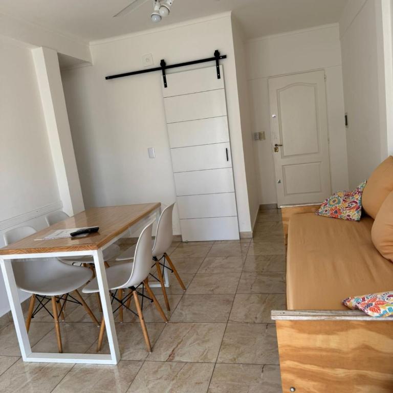 Dpto céntrico - Apartamento de 1 dormitorio - 2