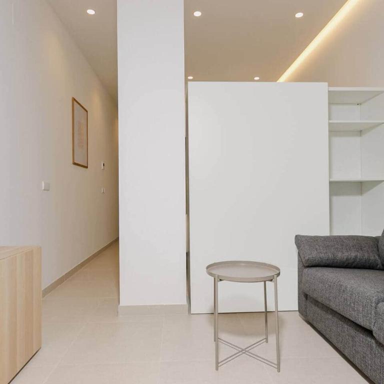 Céntrico Loft con terraza. Apt 2 - Apartment - 3