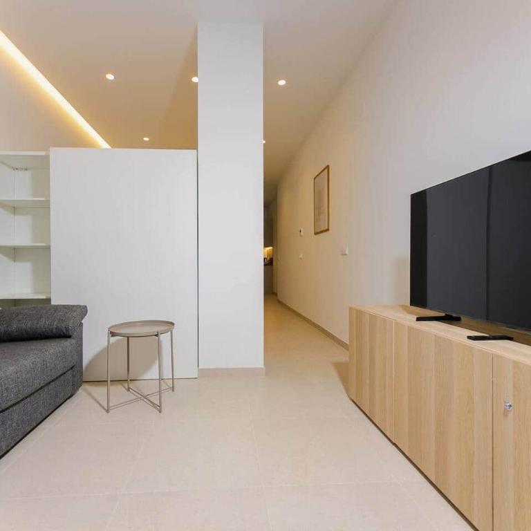 Céntrico Loft con terraza. Apt 3 - Apartment - 4