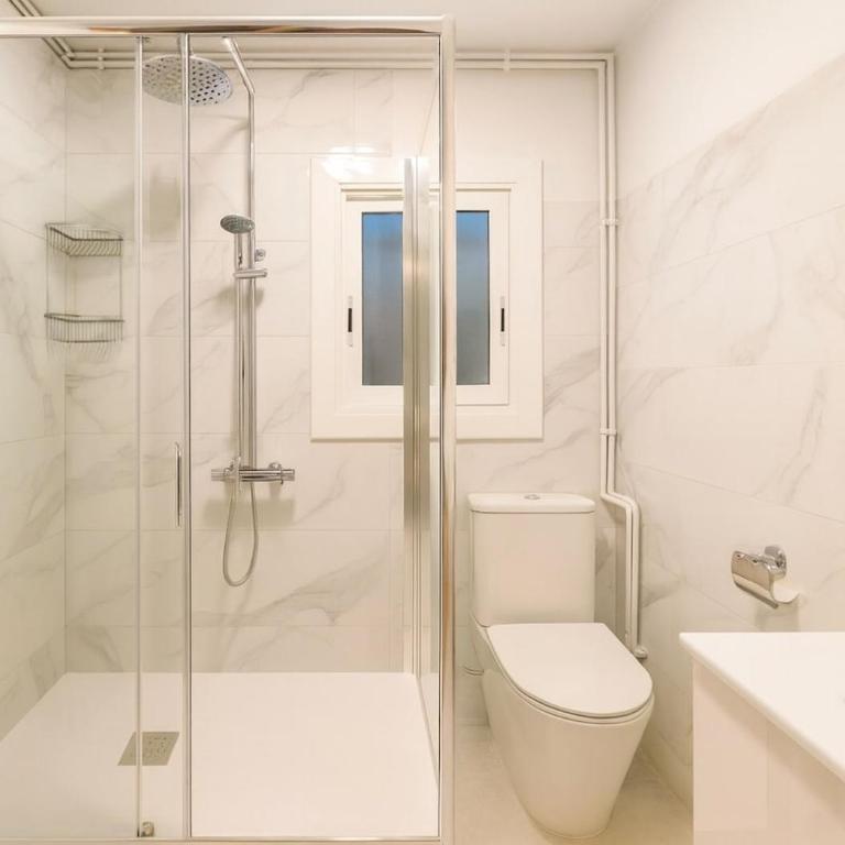 New renovate apartment near of the sea - Three-Bedroom Apartment - 8