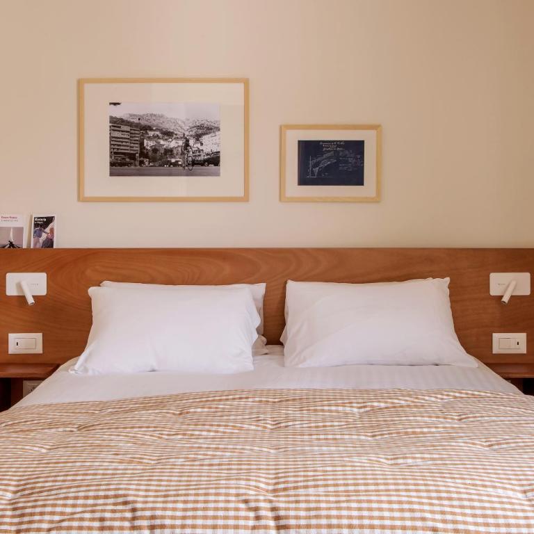 Alfred Hotels Paris Gare du Nord- Hôtel Rénové - Chambre Double avec Balcon - 3