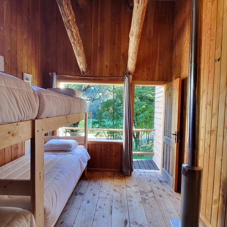 Salvatierra Lodge - Triple Room with Private Bathroom - 1