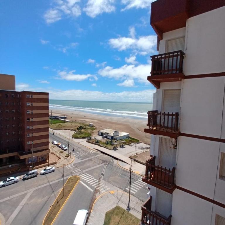 Depto frente al mar ,centro mar de ajo - Apartamento de 2 dormitorios - 1