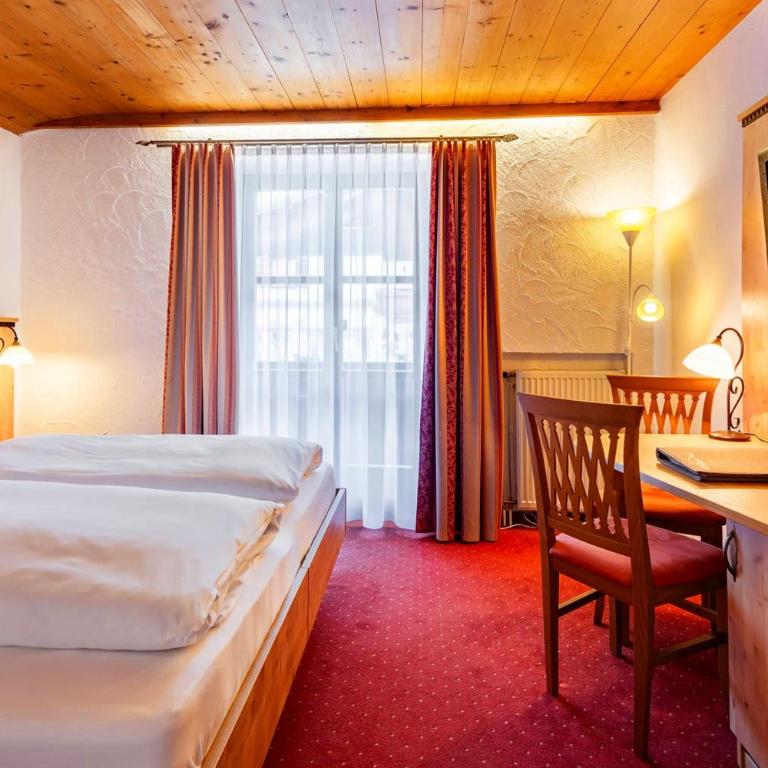 Das Maximilian - Feines Landhotel am Schliersee - Doppelzimmer mit Balkon - 8