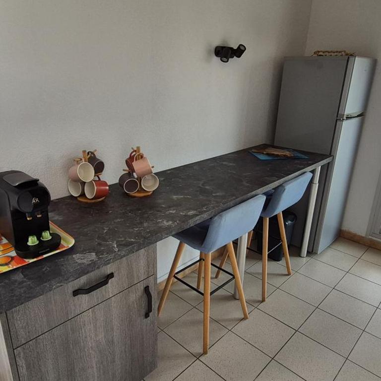 Villa sur l'ile des marinas avec piscine, parking et ponton privé - Villa con 2 Camere da Letto - 5