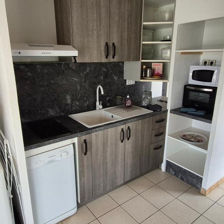 Villa sur l'ile des marinas avec piscine, parking et ponton privé - Villa con 2 Camere da Letto - 4