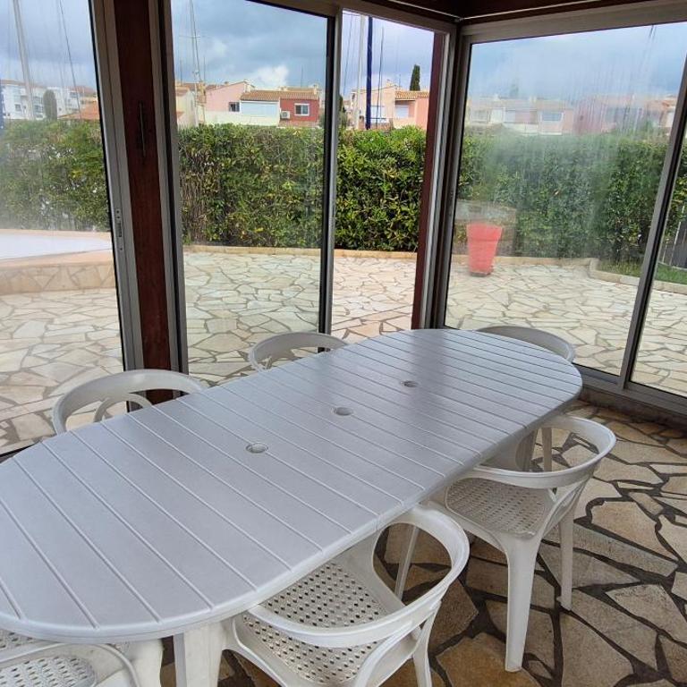 Villa sur l'ile des marinas avec piscine, parking et ponton privé - Villa con 2 Camere da Letto - 31