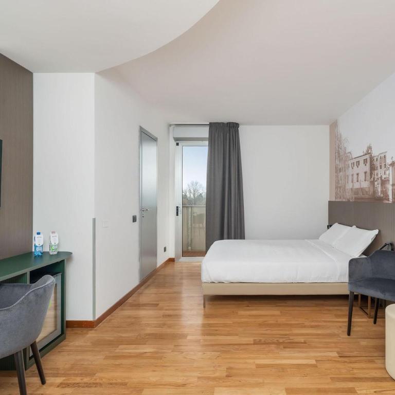 B&B HOTEL Treviso Al Fogher - Junior Suite - 1