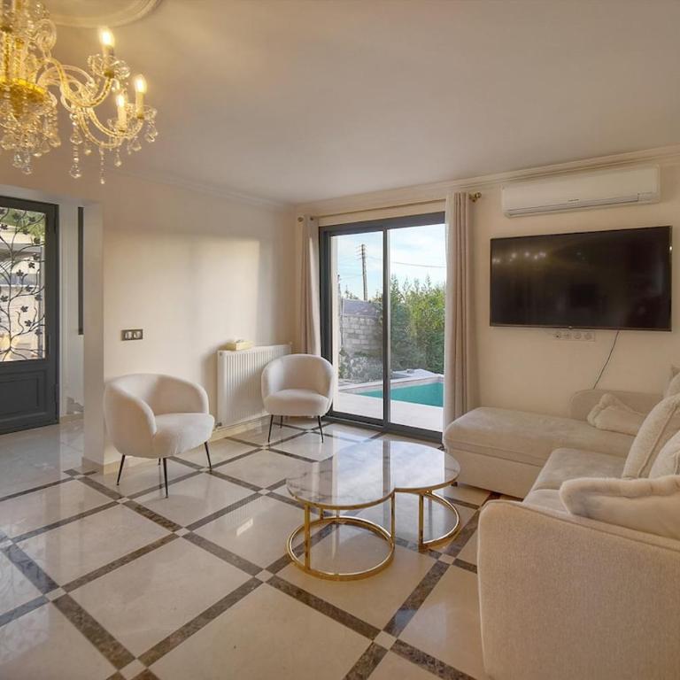 FRGK Villa Contemporaine Studio Indépendant Piscine, Calme Vue Dégagée - Villa 3 Chambres - 33