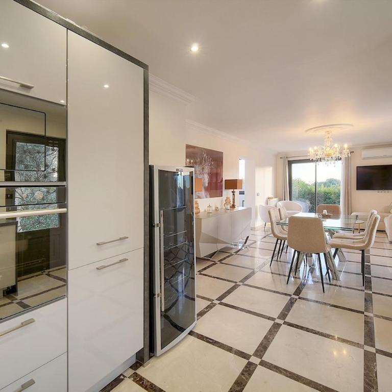 FRGK Villa Contemporaine Studio Indépendant Piscine, Calme Vue Dégagée - Villa 3 Chambres - 41