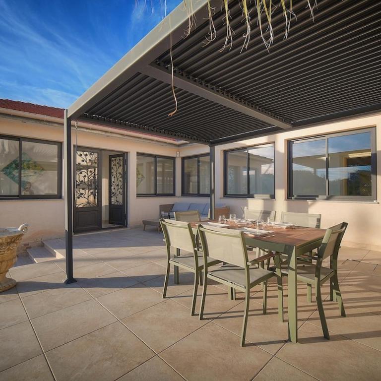 FRGK Villa Contemporaine Studio Indépendant Piscine, Calme Vue Dégagée - Villa 3 Chambres - 49