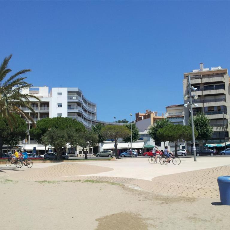 Apartamento renovado cerca de la playa en Roses - ES-258-167 - Apartamento - 18
