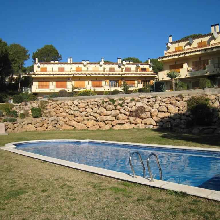 Casa familiar con piscina comunitaria en L'Estartit - ES-323-67 - Vacation Home - 32