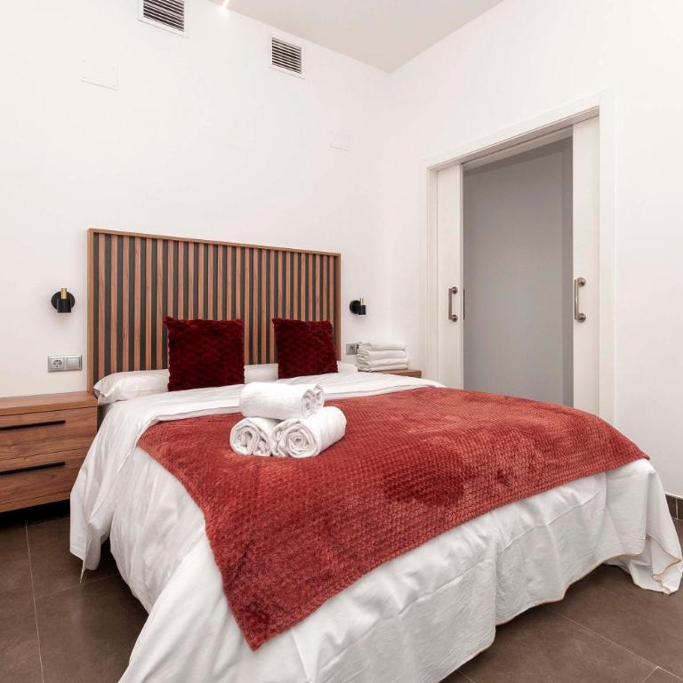 Palm Suites Gran Vía - One-Bedroom Apartment - 1
