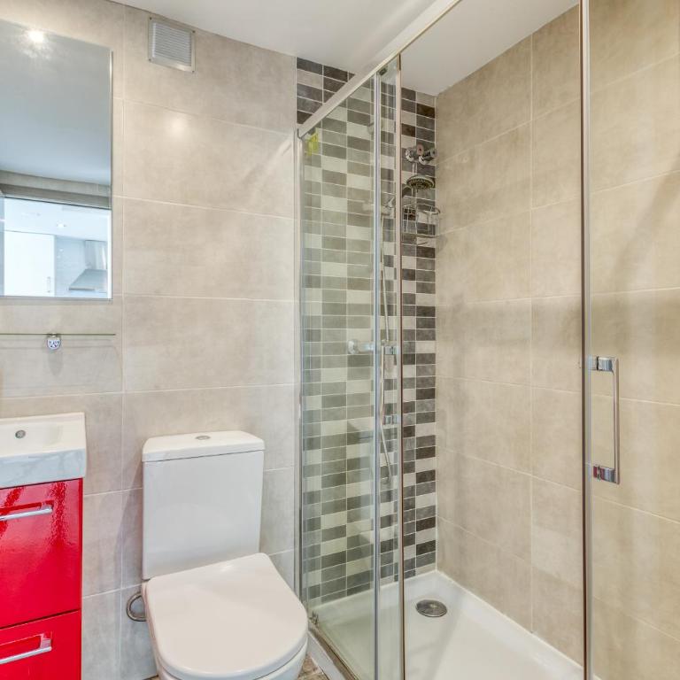 Estepona Real Apartamentos - Apartamento con ducha - 8
