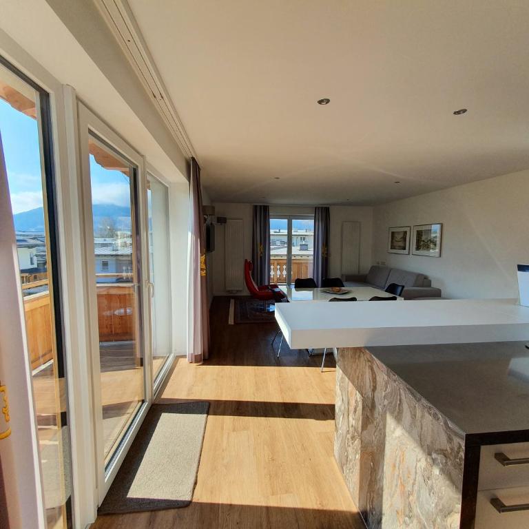 Panorama Apartments - Steinbock Lodges - Deluxe Apartment mit Blick auf den See - 12
