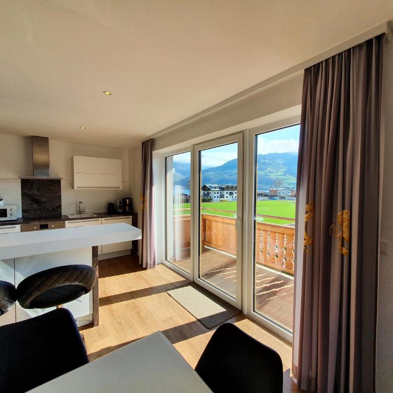 Panorama Apartments - Steinbock Lodges - Deluxe Apartment mit Blick auf den See - 17