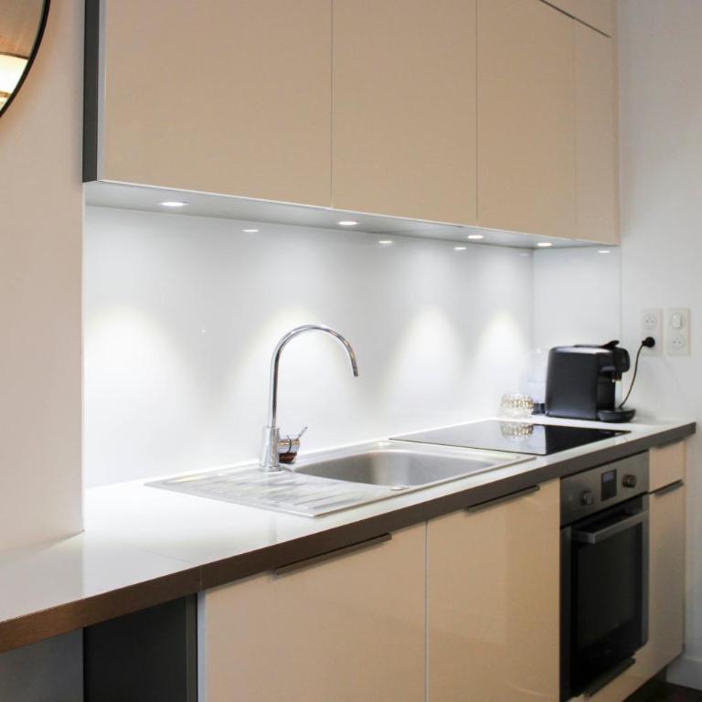 Bright apartment in the heart of Paris - Appartement - 19