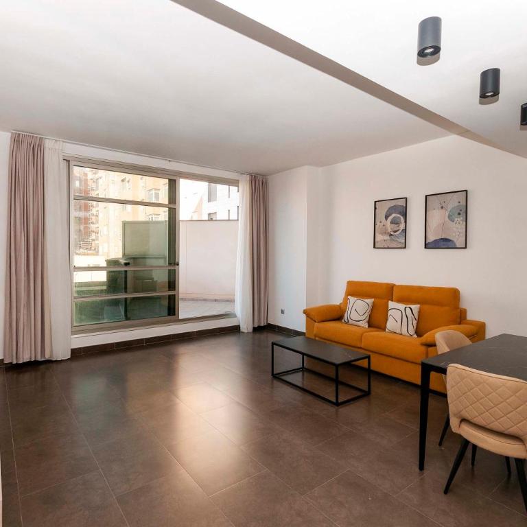 Palm Suites Gran Vía - One-Bedroom Apartment with Balcony - 5