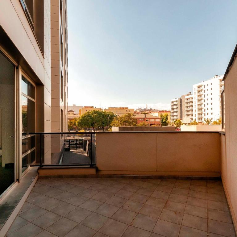 Palm Suites Gran Vía - One-Bedroom Apartment with Balcony - 1