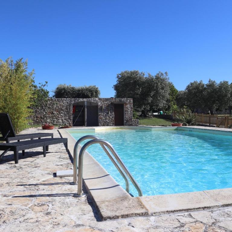 Tulipano Trullo Experience con Piscina ALBEROBELLO - Camera Quadrupla con Bagno - 31