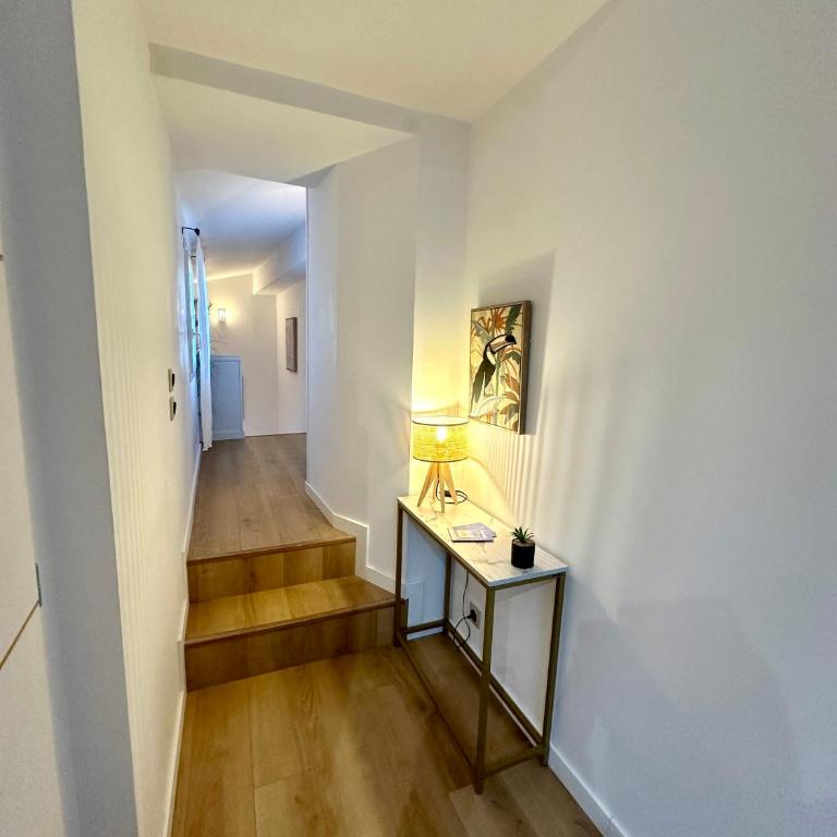 Charmant deux pièces en plein centre-ville de NARBONNE - One-Bedroom Apartment - 12