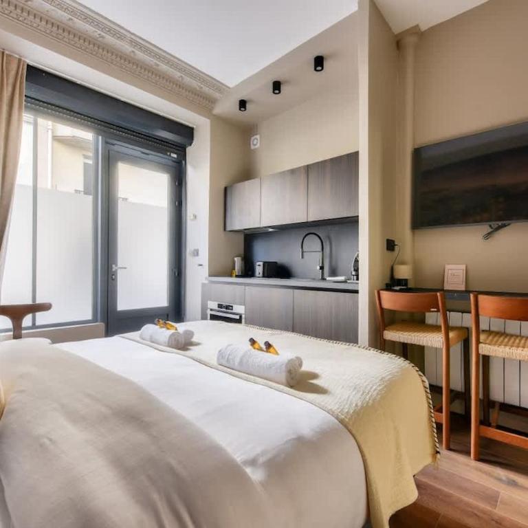 Merveilleux studio neuf proche Tour Eiffel avec AC - Appartement - 9