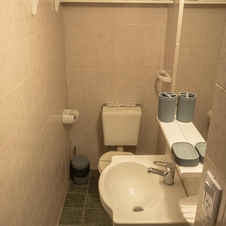 Departamento Ejecutivo Centrico esquina de la Catedral y plaza principal Tango 08 - Apartamento de 1 dormitorio - 12