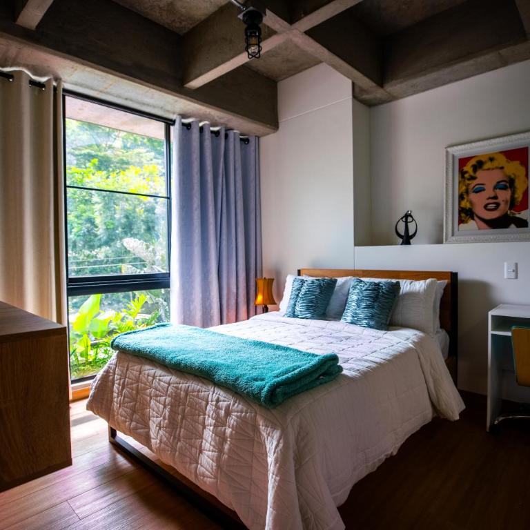 Home away from home - By Adri - Two-Bedroom Apartment - 11