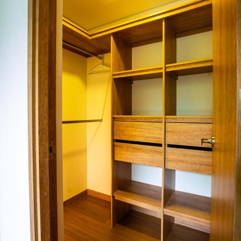 Home away from home - By Adri - Two-Bedroom Apartment - 24